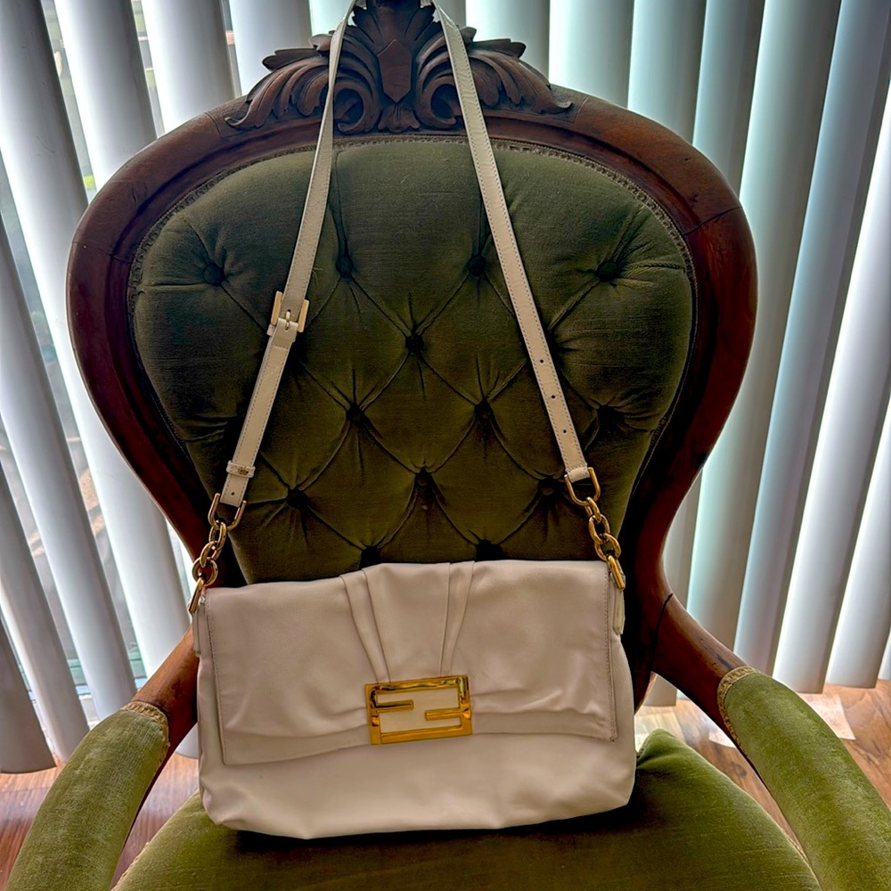Fendi white leather oversized crossbody/shoulder bag